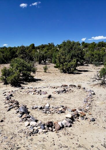 Alien Head —Aura Raines Visits Aztec