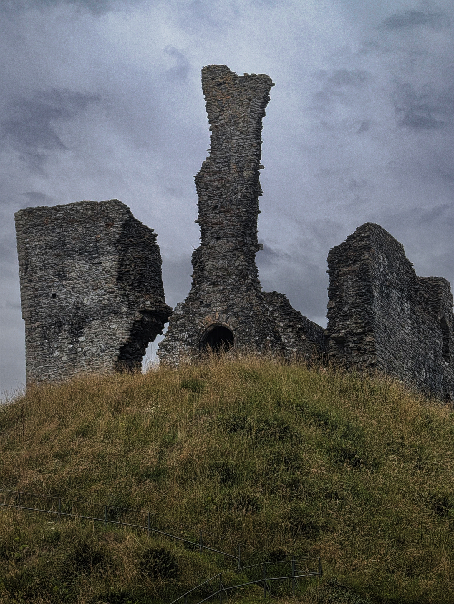 Read more about the article The Ghostly Intrigue of Okehampton Castle
